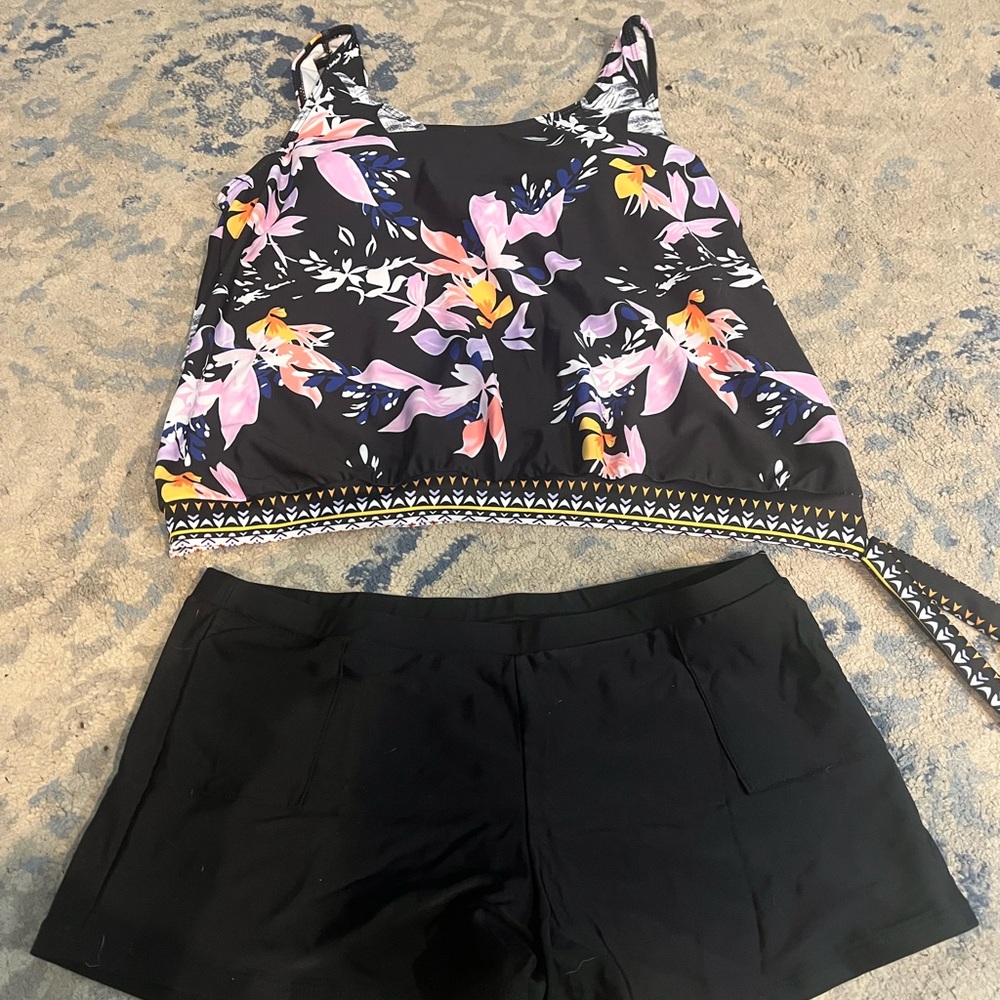 Floral Black Crop Top and Shorts Set